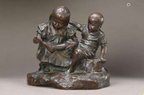 bronze sculpture of Bernhard Scheiven, Girl pulls