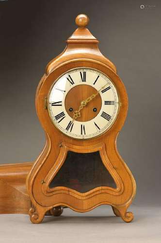 table clock with wall bracket, around 1930, Baroque