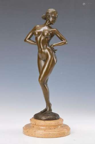 Raymondo, sculptor des. 20th century, standingfemale