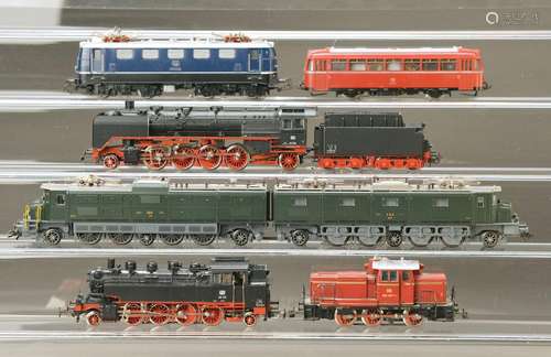 Märklin: 10 Locomotives, gauge exactness HO