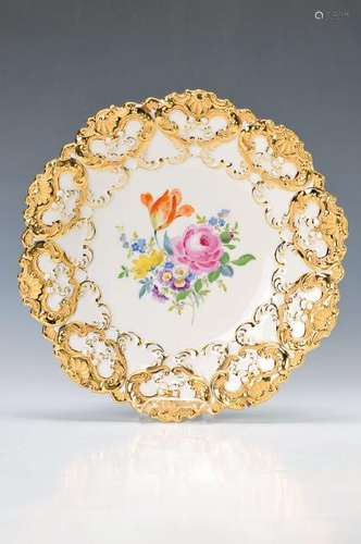 pompous plate, Meissen, 2. H. 20. th c., 2. choice, in