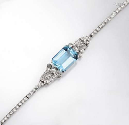 18 kt gold bracelet with aquamarine and diamonds