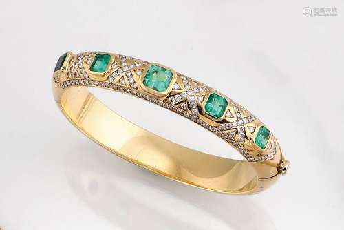 18 kt gold bangle with emeralds and brilliants