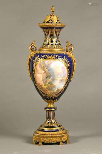 Large Pomp lidded vase, Sevres, Chateau de Tuilleries