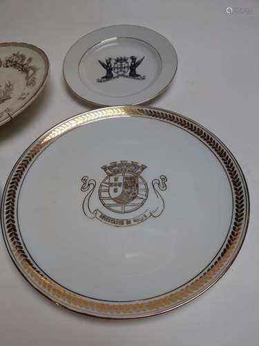 Macau, lot of four items \nPorcelain, one plate wit…