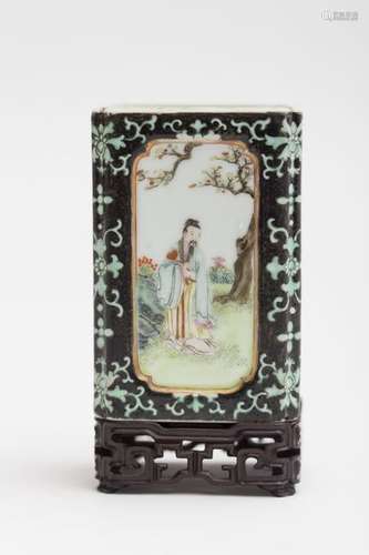 Famille Noire bitong vase \nPorcelain decorated wit…