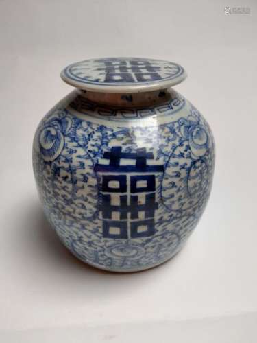 Ginger pot \nPorcelain with white and blue décor. C…
