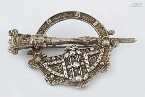 SILVER TARA BROOCH