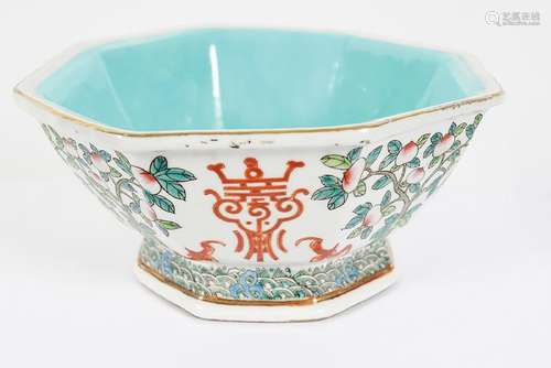 LARGE CHINESE FAMILLE ROSE BOWL