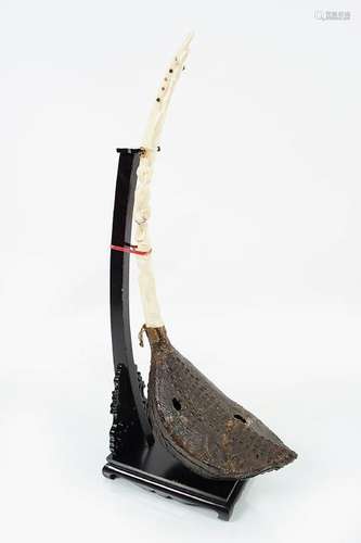 EARLY AFRICAN MUSICAL INSTRUMENT