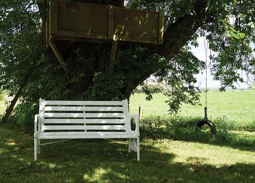 VICTORIAN CAST IRON GARDEN BENCH