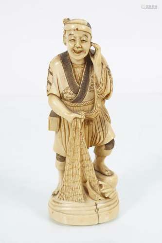 19TH-CENTURY JAPANESE MEIJI IVORY FIGURE