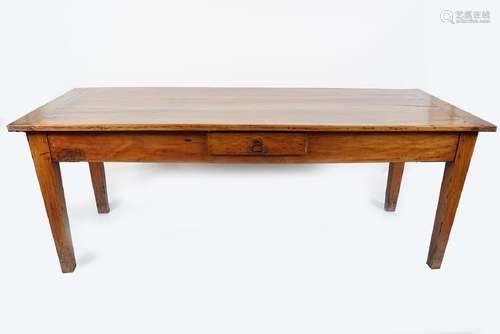 18TH-CENTURY FRUITWOOD FARMHOUSE TABLE