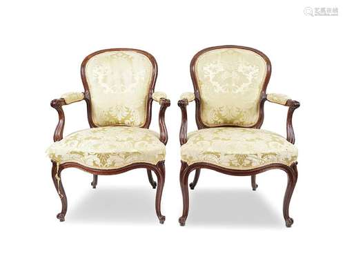 PAIR OF 18-CENTURY MAHOGANY HEPPLEWHITE CHAIRS