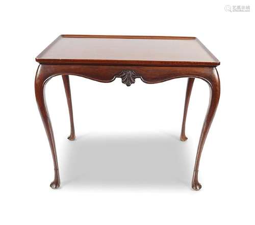 DUBLIN EDWARDIAN MAHOGANY SILVER TABLE