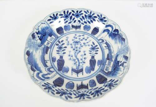 CHINESE QING PORCELAIN DISH