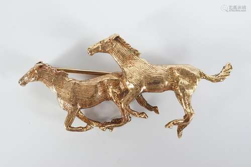 9 CT. GOLD BROOCH