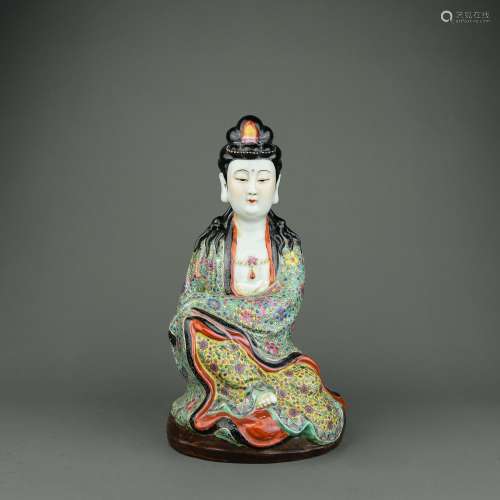 A Chinese Famille-Rose Porcelain Buddha