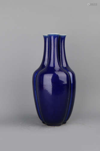 A Chinese Blue Glazed Porcelain Vase