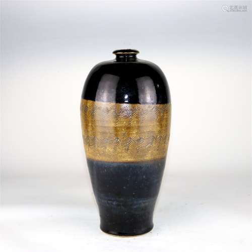 A Chinese Jizhou-Type Porcelain Vase