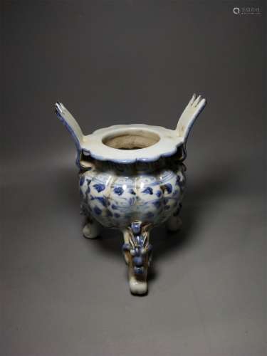 A Chinese Blue and White Porcelain Incense Burner