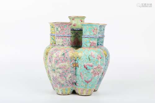 A Chinese Famille-Rose Porcelain Vase