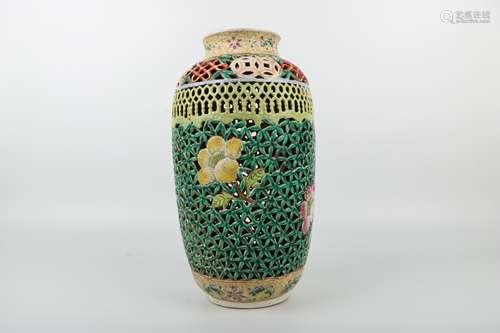 A Chinese Famille-Rose Porcelain Vase