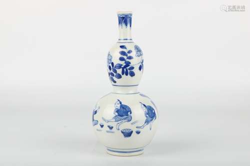 A Chinese Blue and White Porcelain Vase