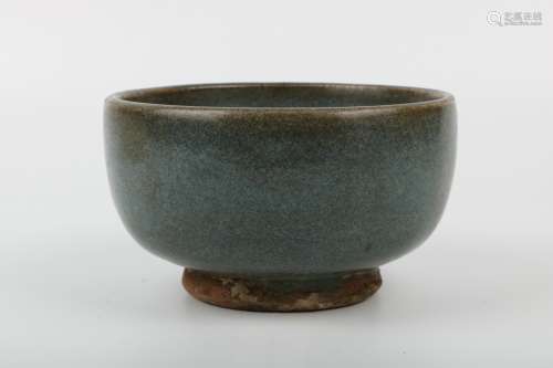 A Chinese Jun-Type Porcelain Bowl