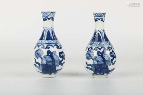 A Chinese Blue and White Porcelain Vase