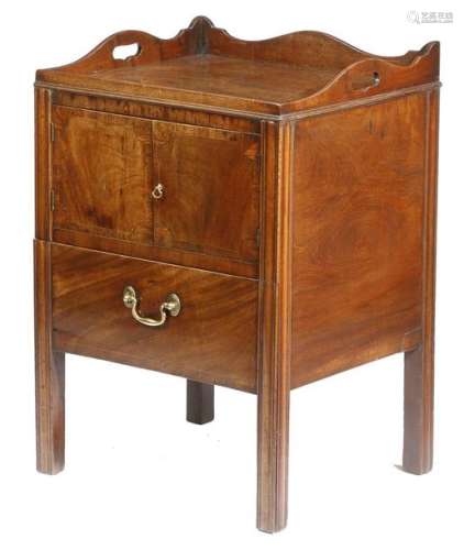 A George III mahogany tray top bedside commode, th…