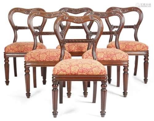 A set of six William IV mahogany dining chairs att…
