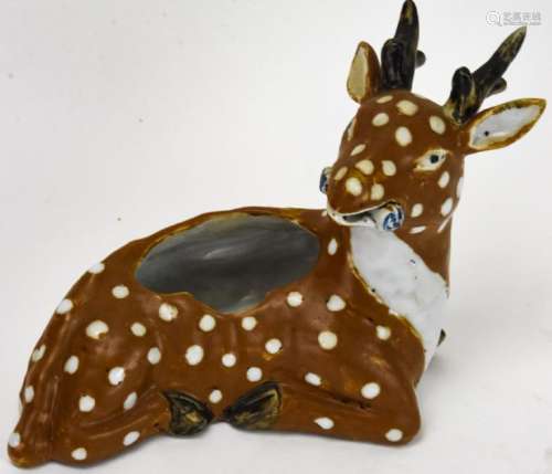 Chinese Porcelain Spotted Deer Brush Washer
