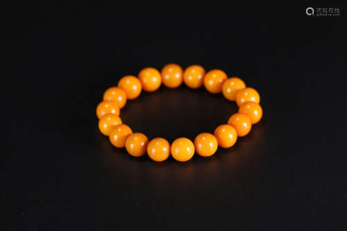 AN AMBER BRACELET