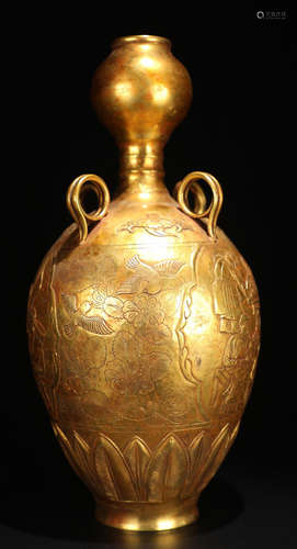 A GILT BRONZE CASTED FLOWER PATTERN VASE