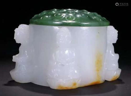 SET HETIAN JADE CARVED FINGER RING WITH BOX