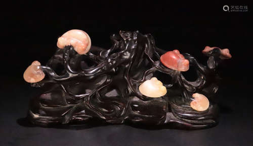 A ZITAN WOOD CARVED GEM DECORATED PEN SHELF