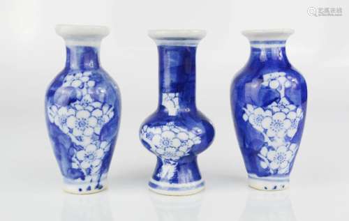 Three Chinese miniature blue and white vases.
