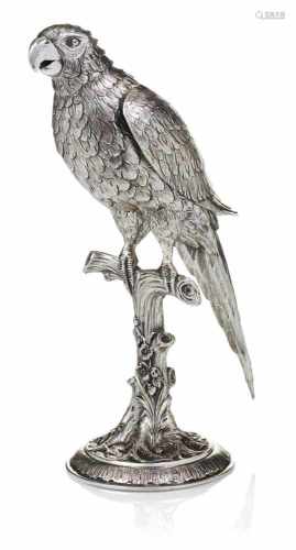 Silber-PapageiDeutsch, Anfang 20. JahrhundertH. 29 cmNaturalistisch gestalteter Vogel mit