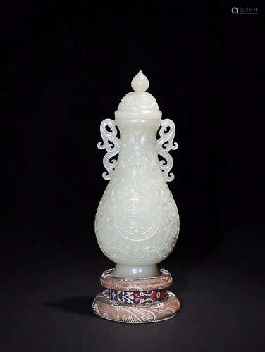 HETIAN JADE TWIN FLOWER VASE