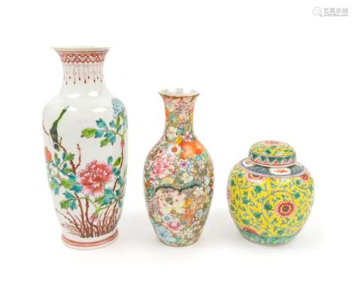 Three Chinese Porcelain Vases LATE 19TH/EARLY 20TH