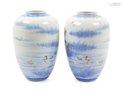 A Pair of Japanese Kakiemon Porcelain Jars 20TH CENTURY