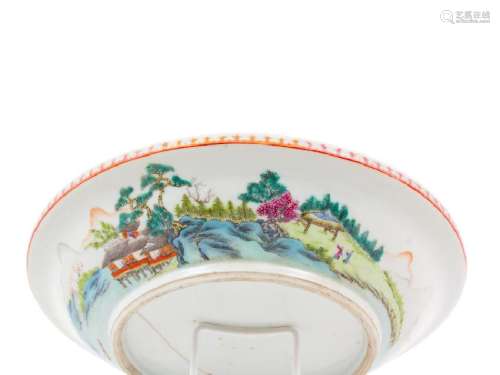Two Chinese Famille Rose Porcelain Articles 20TH