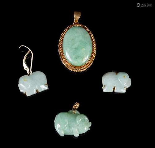 Four Chinese 14K Yellow Gold Mounted Jadeite Pendants