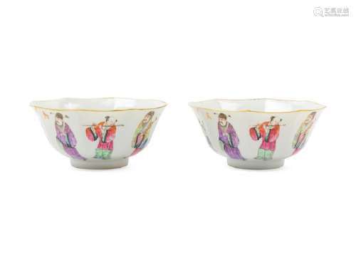 A Pair of Chinese Famille Rose Porcelain Bowls 19TH