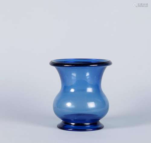 A CHINESE BLUE PEKING GLASS ZHADOU, QING DYNASTY