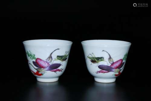 A PAIR OF CHINESE FAMILLE ROSE CUPS, YONGZHENG MARK