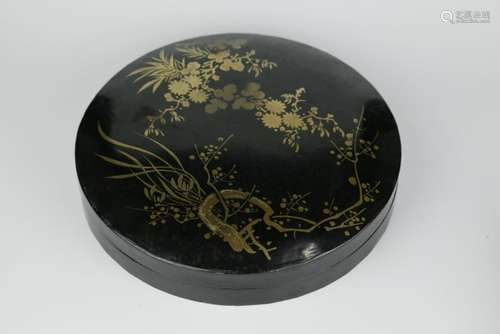 A CHINESE BLACK LACQUERED BOX AND COVER