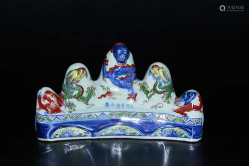 A CHINESE FAMILLE VERT BRUSH HOLDER, XUANDE MARK