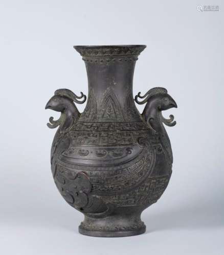 A CHINESE BRONZE ZUN, KANGXI MARK, QING DYNASTY